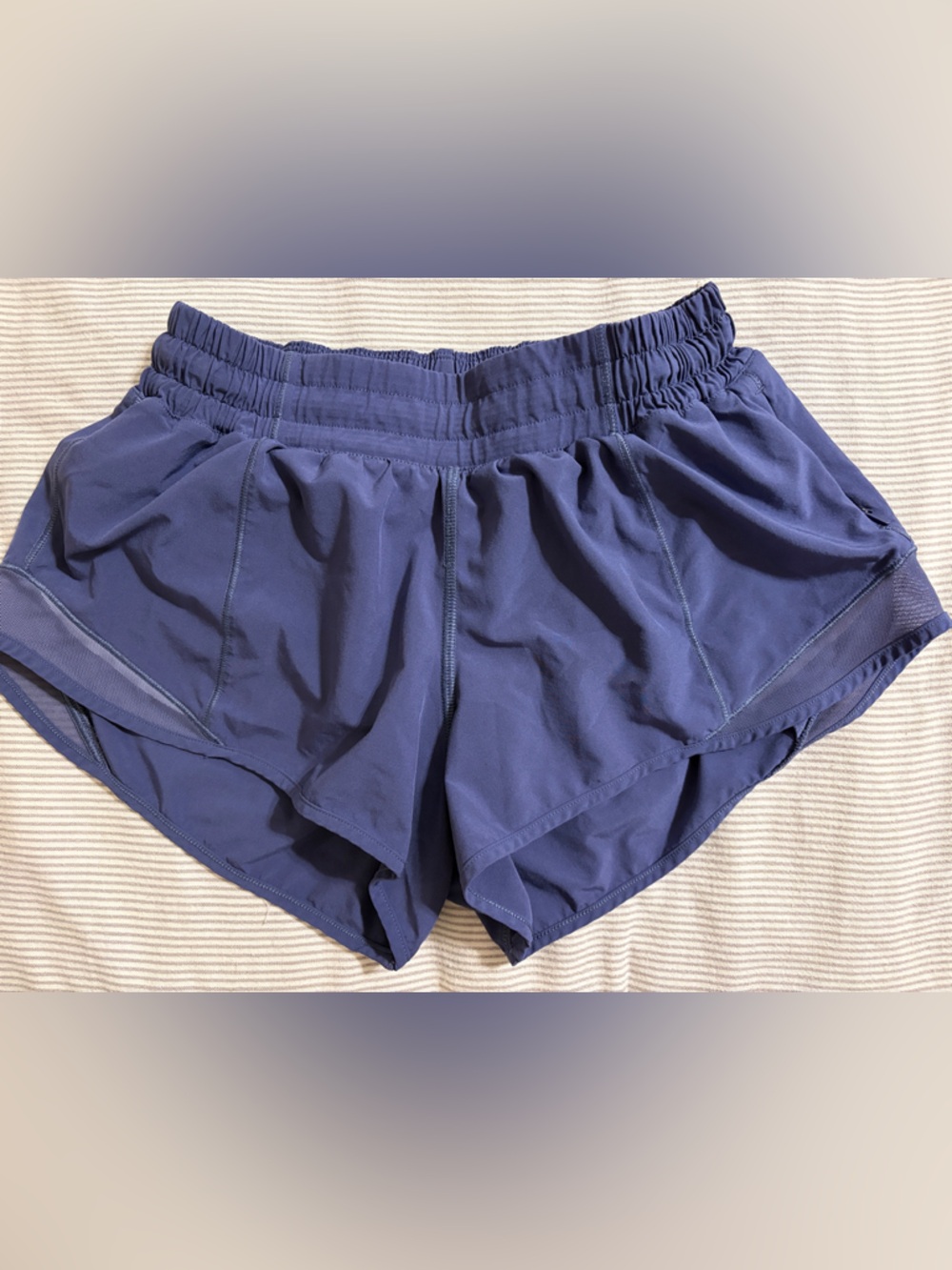Lululemon Hotty Hot Lined Shorts - True Navy - Size 4